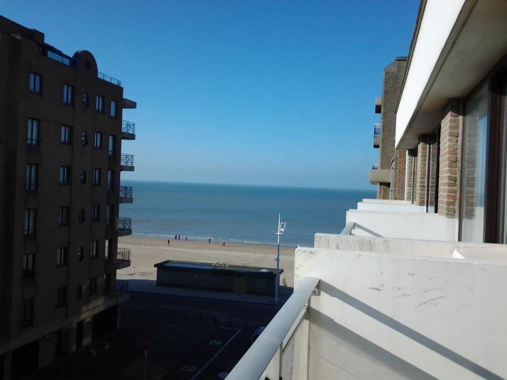 Zonnig Appartement Met Zeezicht Коксейде Екстер'єр фото